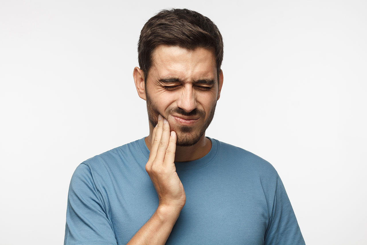 Emergency Dentistry In Coral Springs: What To Do When Dental Pain Interrupts Your Day